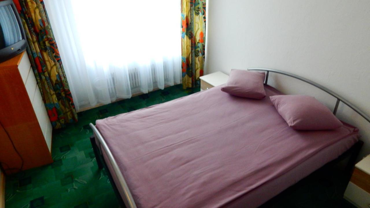 Motel Brencis Iecava Екстер'єр фото