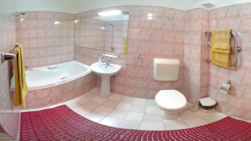 Motel Brencis Iecava Номер фото
